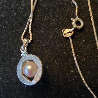 Pearl Pendant on 925 Chain