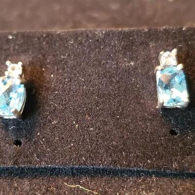 Aquamarine and Diamond Pierced earrings.