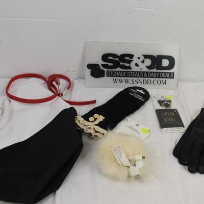 6 pc Lot: Gloves, Arm Warmers, Tech Cat Charger, Cell Phone Holder, Bag - New