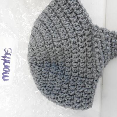 6 pc Handmade Crochet Hats 0-3m, 3-6m, Toddler, Adult, Some need Finishing - New