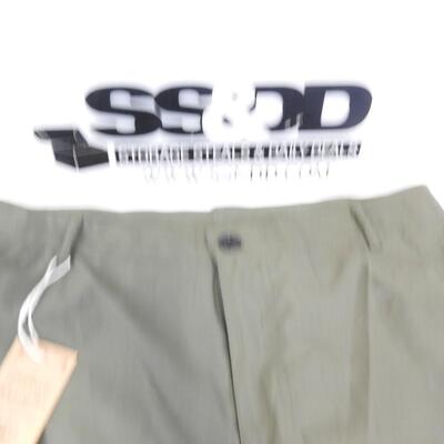 Lightweight Cargo Pants by wrangler, Olive Green, 34" waist 29" length - New