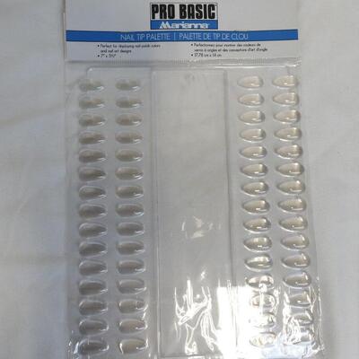 Qty 8 Pro Basic Marianna Nail Tip Palette, Clear - New