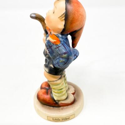 HUMMEL â€œLITTLE HIKERâ€ #16 GOEBEL WEST GERMANY VINTAGE FIGURINE