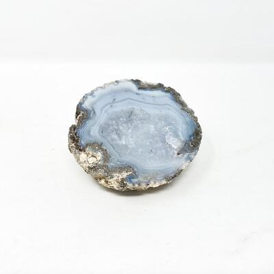 AGATE? BLUE/GRAY GEODE SPLIT ROCK
