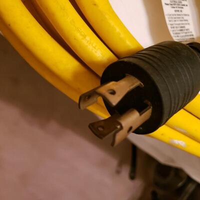 25ft. 30 amp Briggs & Stratton Generator Adapter cord set, NEW
