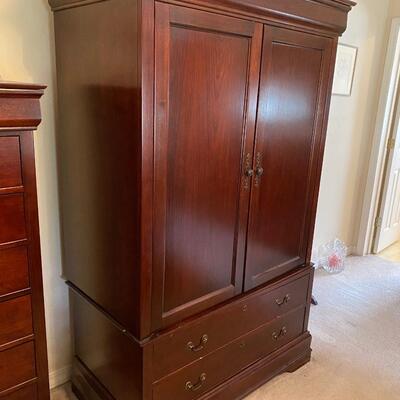 All wood entertainment Center, classic styling