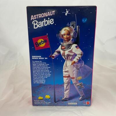 -8- Astronaut Barbie (1994) | Career Collection | Special Edition
