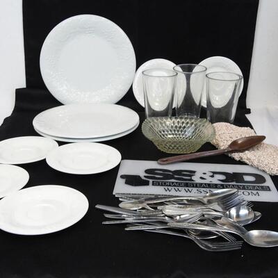 18 pc Kitchen Lot: 3 Dinner & 6 Cup Plates, 3 Cups, 3 Glasses, Candy Dish, etc