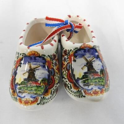 Holland Shoes, 2 3/4in : Handmade In Holland w/Original Store Sack