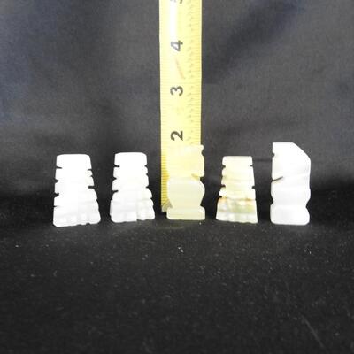 Crystal Quartz Chess Pieces, Qty 5. 2 Green 3 White