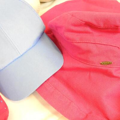 11 pc: Striped Outdoor Bag with 6 sports balls & 4 Hats
