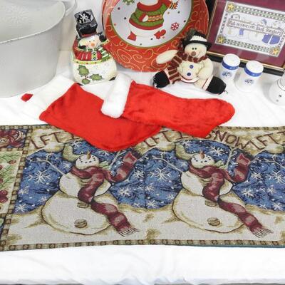 11pc Christmas Winter Snowman Holiday Decor: Table Runner, Stockings, Framed art