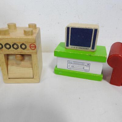 14 Pc Doll House Furniture: 12 are Wooden, 2 are plastic
