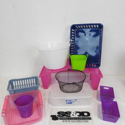 11 pc Plastic Organizing Baskets & Bins. Pink Lap Desk for Kids (needs cleaning)