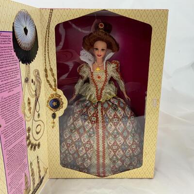 -15- Elizabethan Queen Barbie (1994) | Great Eras | Collector Edition