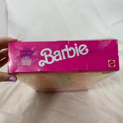 -27- Birthday Surprise Barbie (1991)