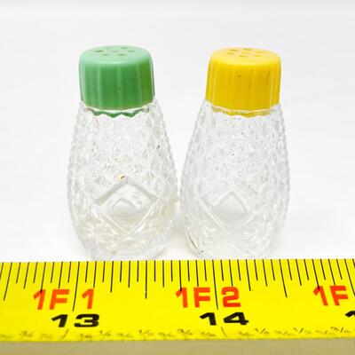 VINTAGE 2â€ SALT & PEPPER SHAKERS #3