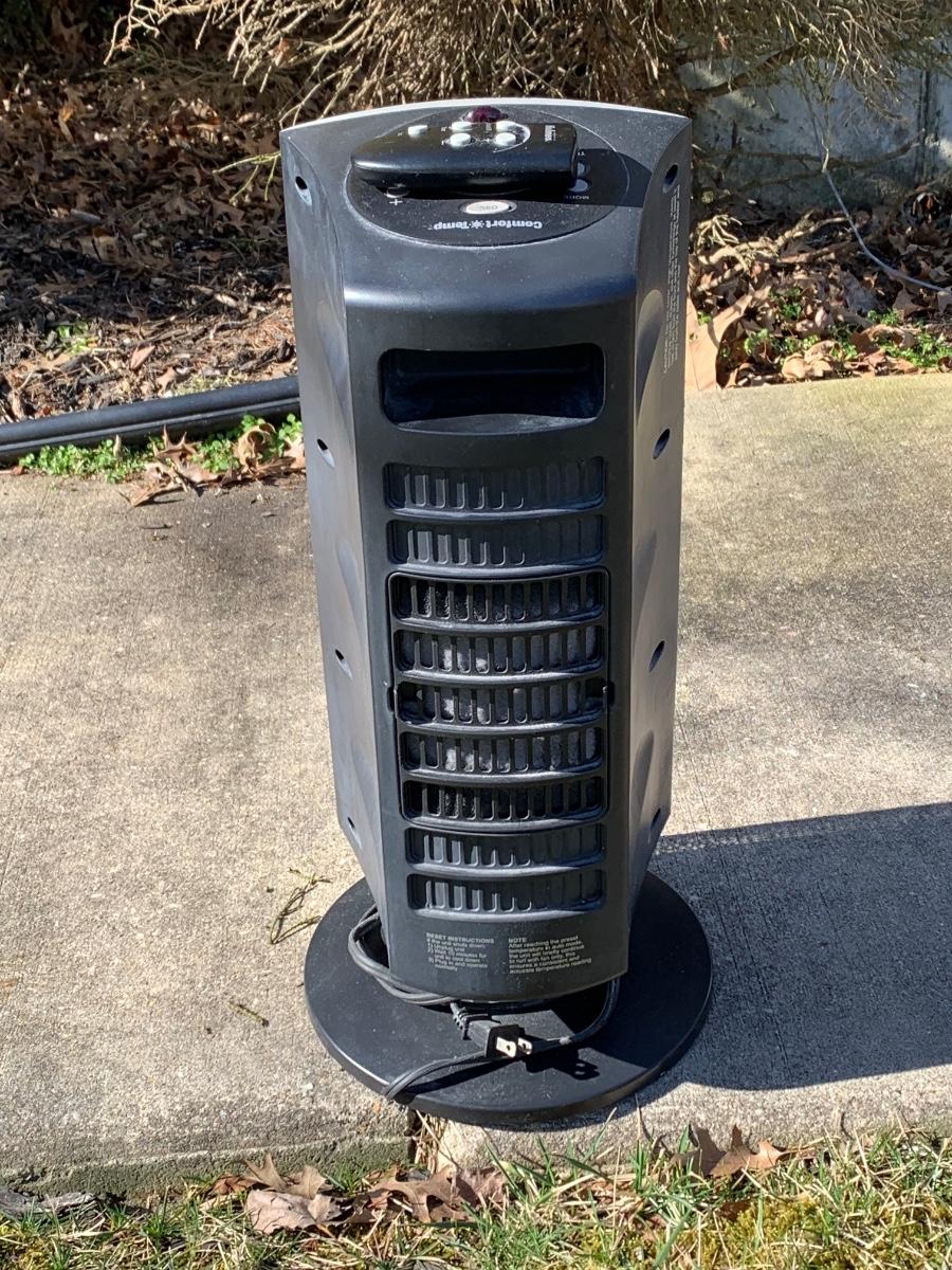 LOT 407R Holmes Comfort Temp Heater