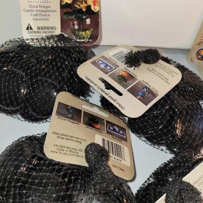 5 bags of glass dÃ©cor gems all black