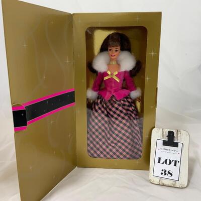 -38- Winter Rhapsody Barbie (1996) | Avon Exclusive