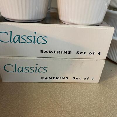 Lot of white ceramic ovenware