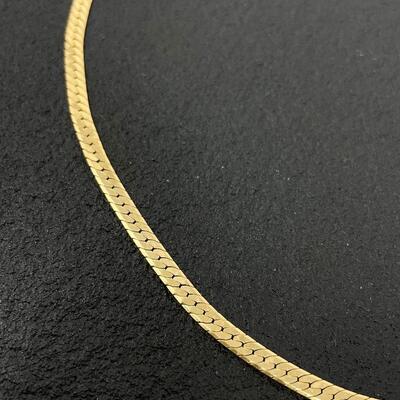 ITALY 14K GOLD OMEGA NECKLACE