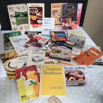 Large Lot of Vintage Smaller Cook Booklets