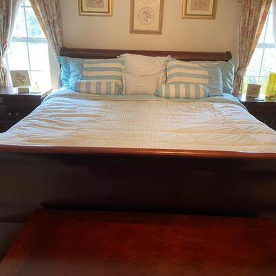 Tommy Hilfiger king size comforter set
