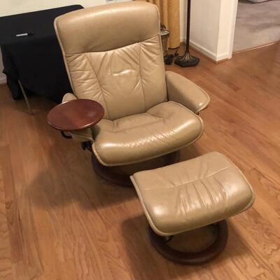 Ekornes Leather Swivel Chair with Foot Stool-Made in Norway. (LR-KM)