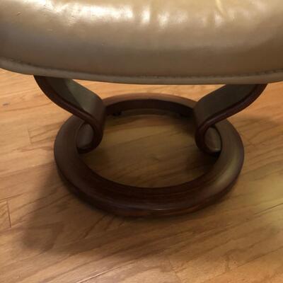 Ekornes Leather Swivel Chair with Foot Stool-Made in Norway. (LR-KM)