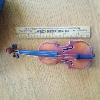 Miniature Wood Violin with Bow & Case