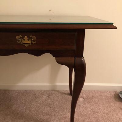 Wood Entryway Table with Removable Glass Top, Gold-tone Handles & Dove-tailed Drawers (UO-JF)