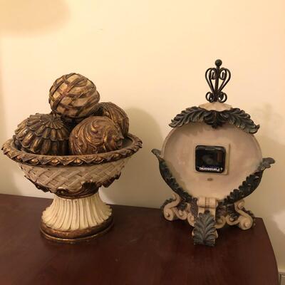 Cream & Gold Decorative Clock and Bowl with 4 Ornamental Balls (UO-JF)