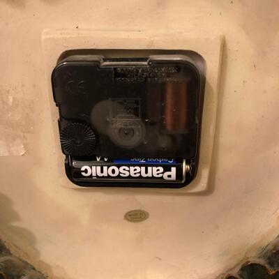 Cream & Gold Decorative Clock and Bowl with 4 Ornamental Balls (UO-JF)