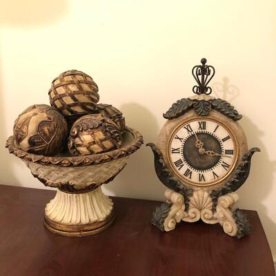Cream & Gold Decorative Clock and Bowl with 4 Ornamental Balls (UO-JF)