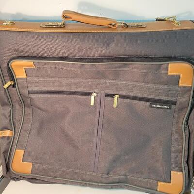 Wardrobe travel bag