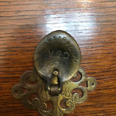 Antique 3 Drawer Wooden Dresser with Glass Top (UR-JF)