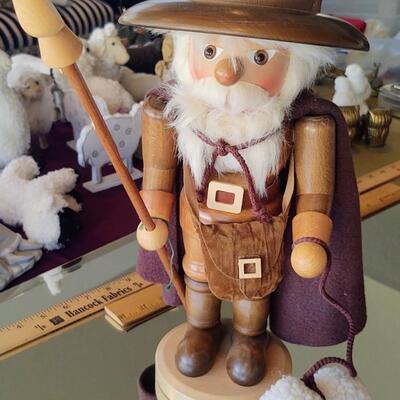 Malckunst Chrisyien Uldeicht 15" Nutcracker