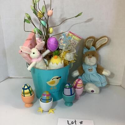 Lot 962. Little Chick-A-Dee Easter Pail