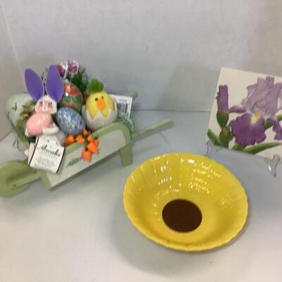 Lot 964. Annalee Wheelbarrow Easter Decor, Sunflower Bowl,Hand Painted Tile Lot