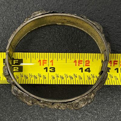 VINTAGE SILVER-TONED HINGED CUFF BRACELET W/ FLORAL DESIGN