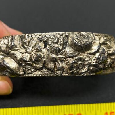 VINTAGE SILVER-TONED HINGED CUFF BRACELET W/ FLORAL DESIGN