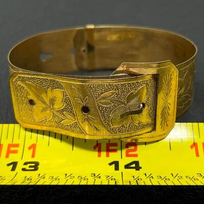 VINTAGE METAL BELT-STYLE CUFF BRACELET