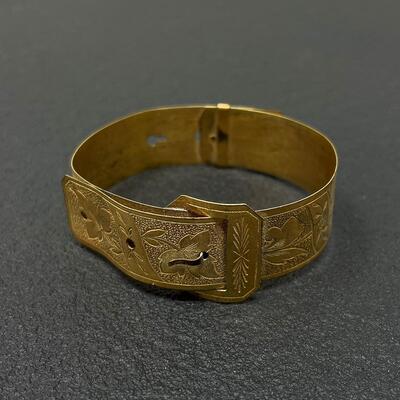 VINTAGE METAL BELT-STYLE CUFF BRACELET