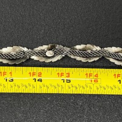 VINTAGE HOBÃ‰ SILVER-TONED LEAF NECKLACE & EARRINGS SET