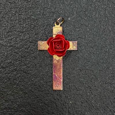 CROSS PENDANT W/ RED ROSE