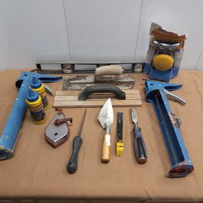 LOT 23  VARIETY OF HAND TOOLS