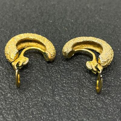 VINTAGE GOLD-TONED SMALL HOOP EARRINGS