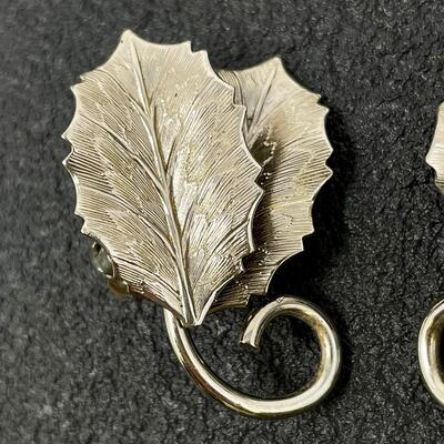 VINTAGE SILVER-TONED LEAF EARRINGS