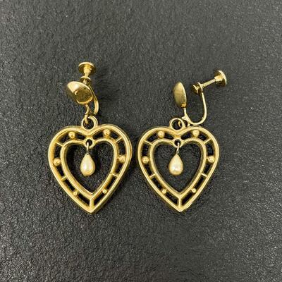VINTAGE HEART DANGLE EARRINGS